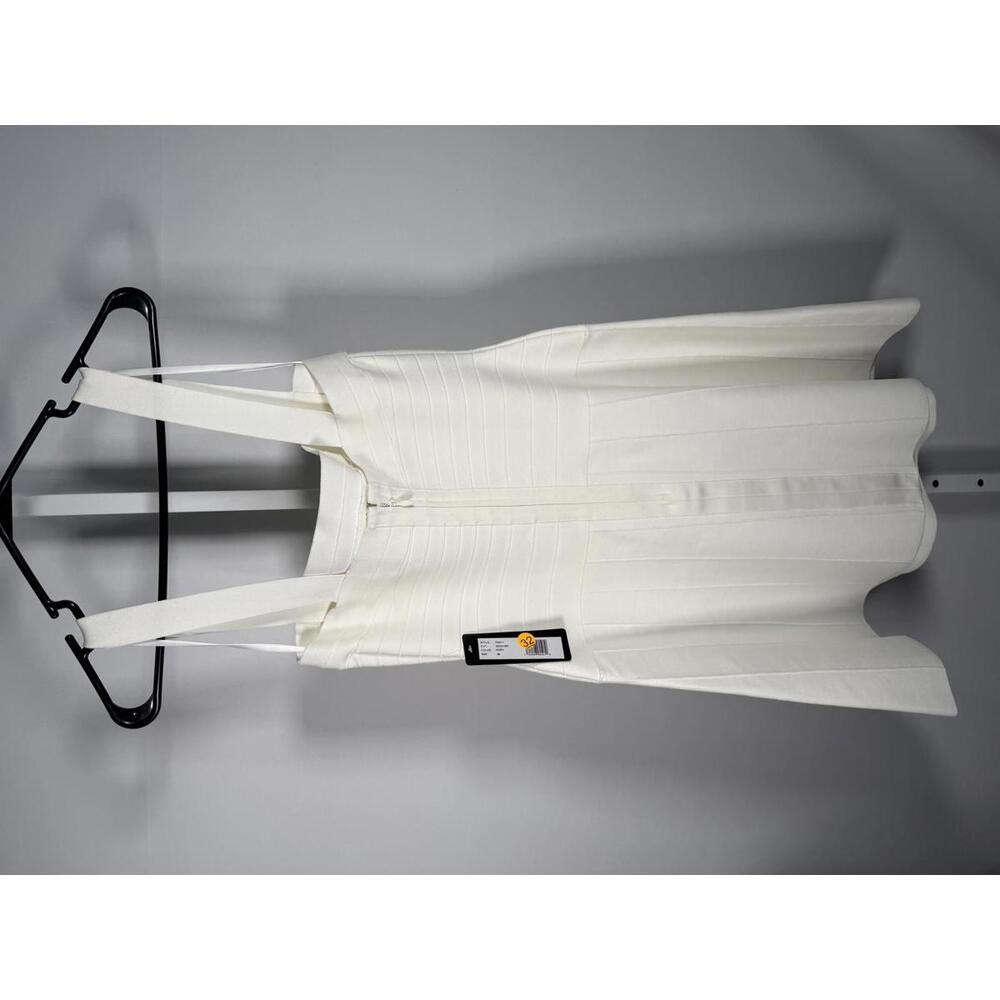 NWT Bebe Bandage Square neck White Mini Dress Size M - Picture 3 of 9